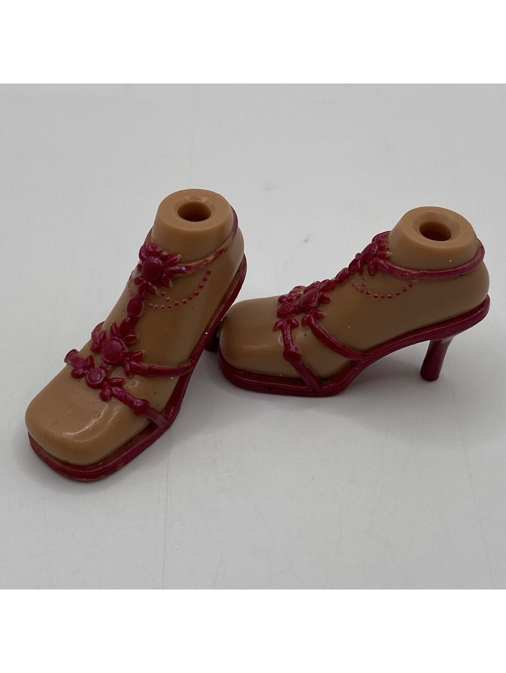 BRATZ DOLL LOT MGA SHOES RED SANDALS STEP OUT YASMIN B16